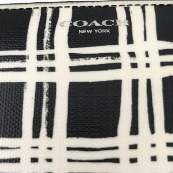 ❤️🆕 NEW Coach Black &White Zippered Wallet - Picture 3 of 9